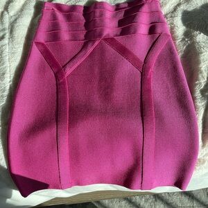 🩷 bebe High Waist Bandage Skirt – Fuchsia Pink (Size S/P)